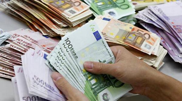 euro a atins cel mai ridicat nivel din ultimele sase luni bnr a anuntat un curs de schimb de 4 4947 lei euro