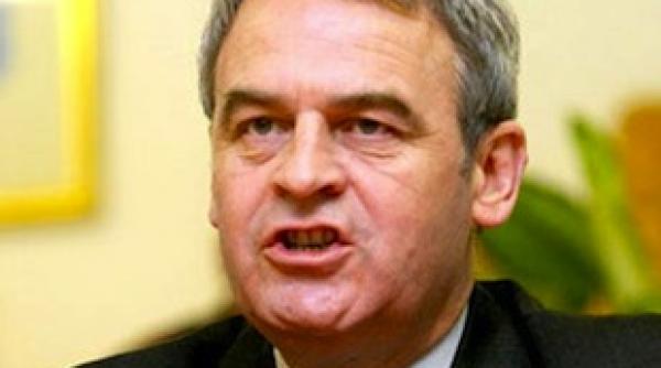 tokes ataca in instanta decizia de retragere a ordinului steaua romaniei