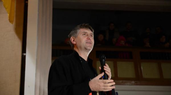 concertul divna corul melodi de la ateneu completat de recitalul lui cristian pomohaci