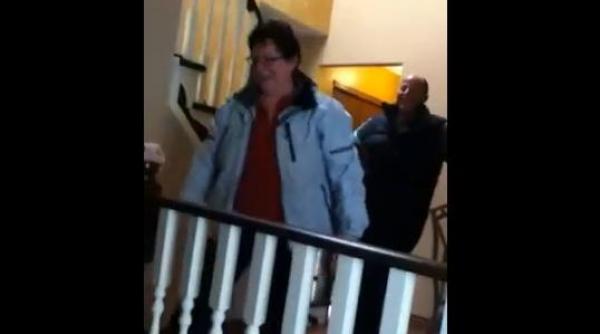 a slabit 60 kg intr un an dar nu a spus nimic familiei sale reactia incredibila a parintilor in momentul revederii video