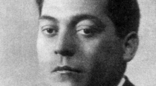 zavaidoc zapacise intreg bucurestiul cu vocea sa stralucita