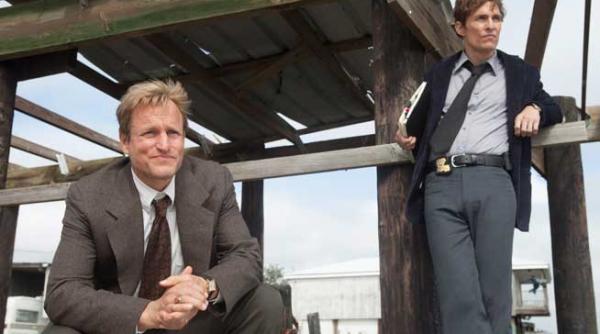 matthew mcconaughey si woody harrelson sunt detectivii din louisiana