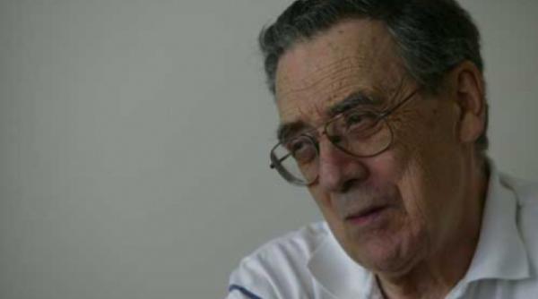 trupul neinsufletit al actorului mihai fotino depus la biserica mavrogheni din capitala