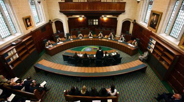 azil marea britanie afgan ateu