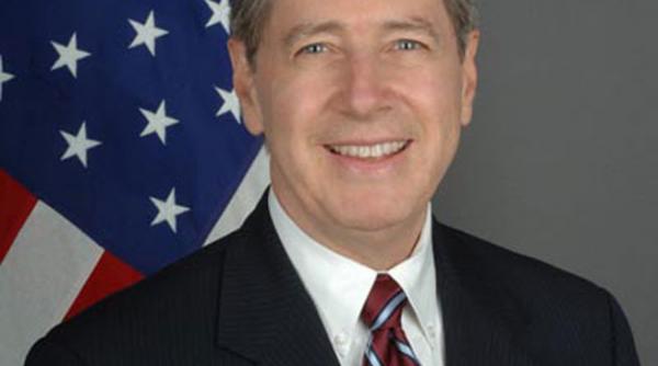 fostul ambsador al sua mark gitenstein a ajuns consilierul lui dan adamescu proprietarul romania libera