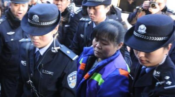 rapea si vindea nou nascuti medic ginecolog condamnat la moarte in china