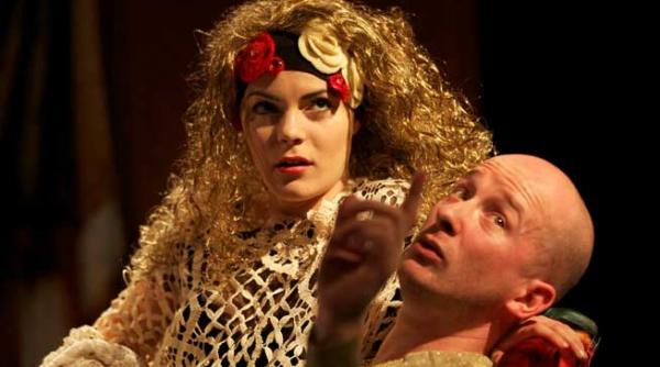 un ianuarie cu spectacole de victor ioan frunza