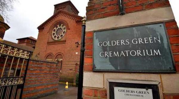 niste hoti au incercat sa fure urna cu cenusa lui freud