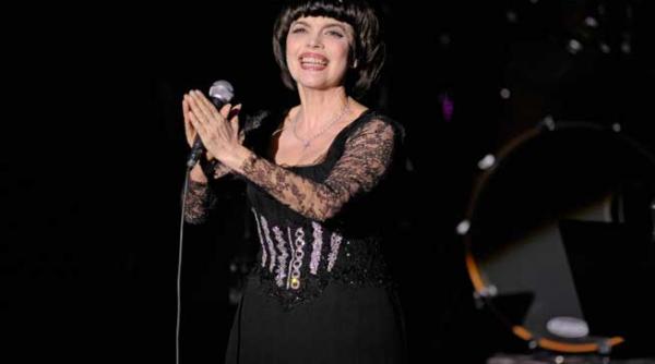 mireille mathieu turneu aniversar celebra interpreta sarbatoreste 50 de ani de activitate pe scena