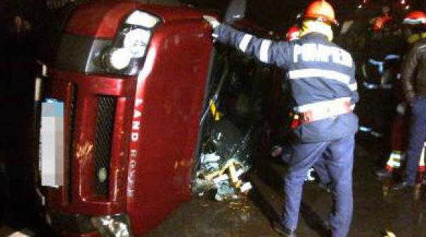 tragedie la cernavoda cinci oameni au murit dupa ce un jeep a plonjat in canalul dunare marea neagra