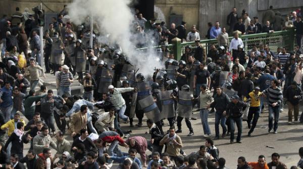 ciocniri violente in egipt 49 de morti sute de raniti si arestati