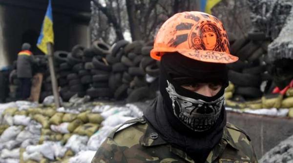 premierul ucrainean a cedat presiunii strazii vocea rusiei crede ca romania si ungaria sunt interesate de regiunile din vestul ucrainei