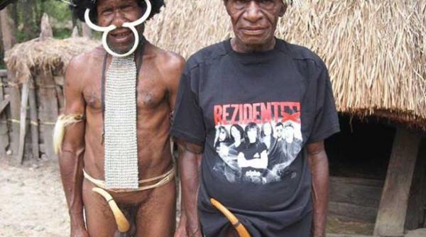 dati click pentru fanii din papua