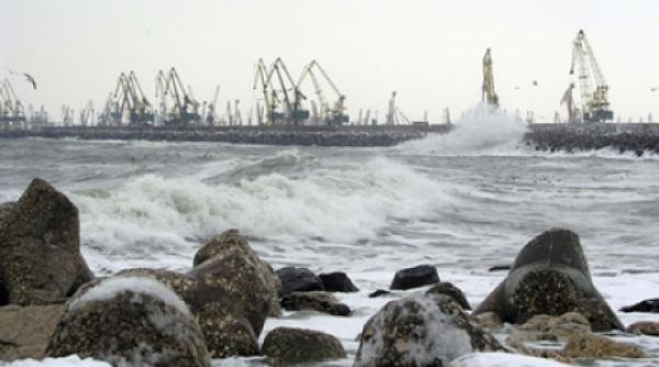 porturile din constanta inchise din cauza vantului puternic