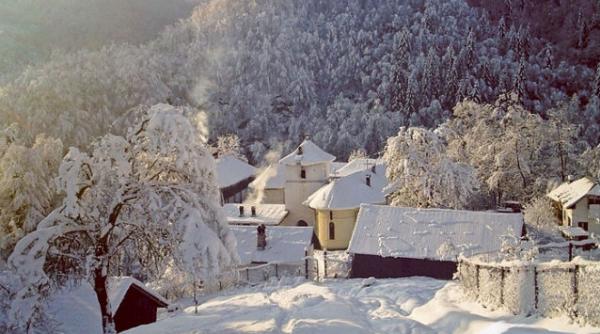 ajutoare alimentare de urgenta la un schit de maicute izolat din buzau