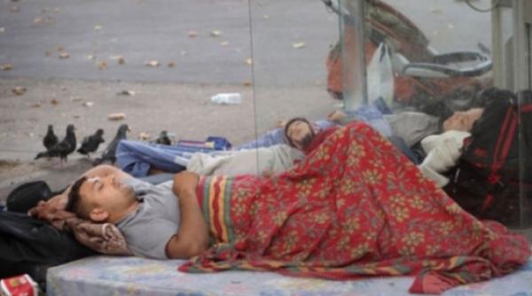 familii de romi din romania agresate cu acid la paris