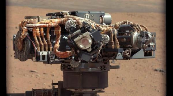 cum se vede pamantul de pe marte fotografie realizata de roverul curiosity