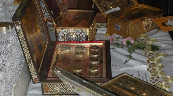 minuni cu trupurile sfintilor din romania video