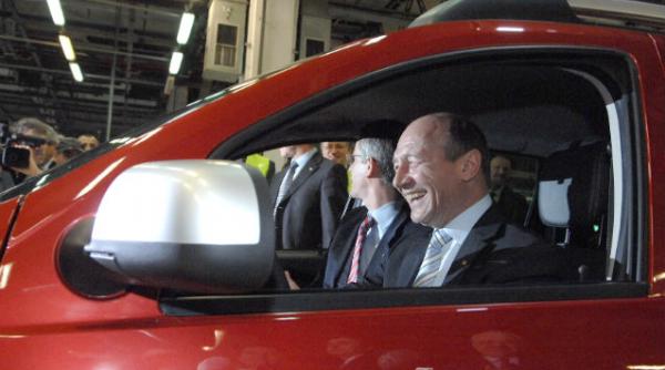draghici psd afirmatia lui basescu despre o posibila plecare a uzinei dacia din romania semn al inconstientei