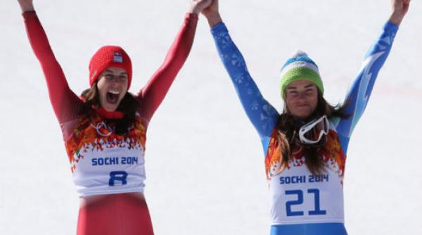 premiera istorica in olimpismul alb doua schioare au castigat medalia de aur