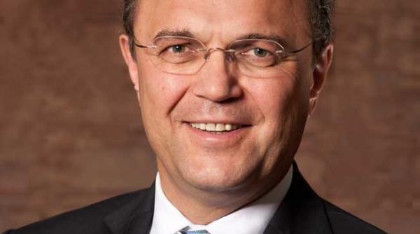 la berlin se prefigureaza o criza guvernamentala un ministru federal s a facut vinovat de divulgare ilegala a secretului unei anchete