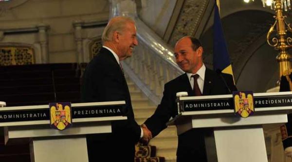 vicepresedintele american l a sunat pe basescu despre ce au discutat