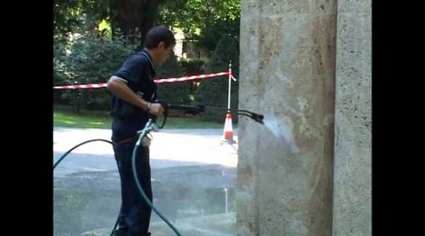 expertii internationali verifica poarta sarutului