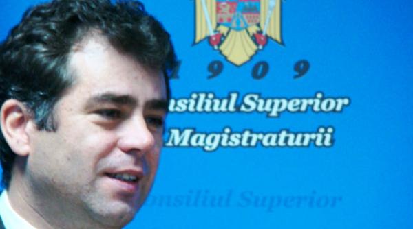 un membru csm cere csat sa verifice daca exista magistrati care colaboreaza cu serviciile secrete