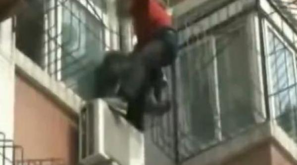 tentativa sinucidere etaj incredibil