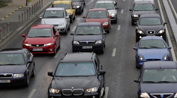 trafic ingreunat pe dn1 carosabil surpat pe dn2e vezi restrictiile de circulatie si rutele ocolitoare