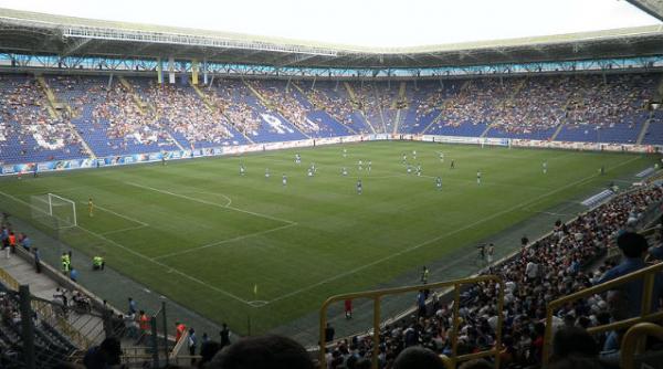 suporterii echipei dnipro dnipropetrovsk vor boicota meciul de europa league in semn de protest pentru violentele de la kiev