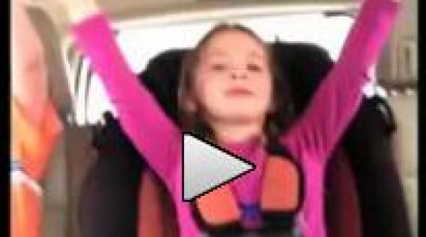 telefon mobil mamica accident neatentie