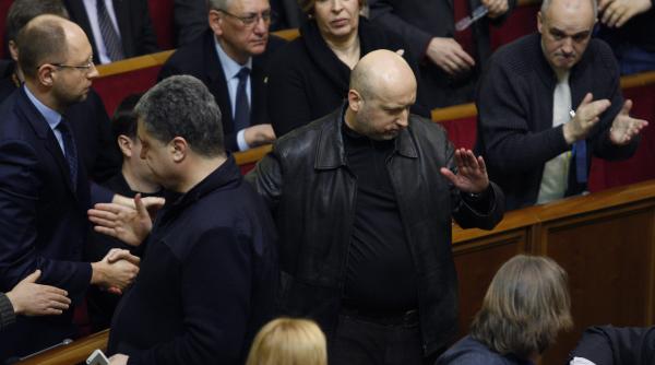 parlament ucraina demisie ianukovici alegeri anticipate