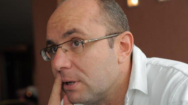 cozmin gusa da il consiliez pe crin antonescu vorbim des si schimbam pareri politice