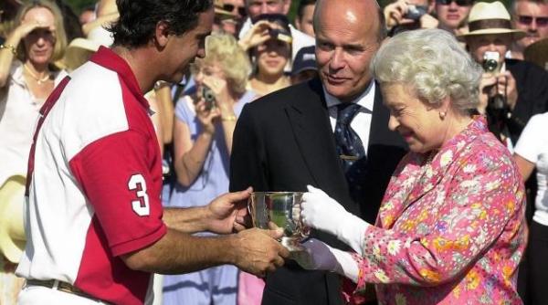 carlos garcida jucatorul preferat de polo al reginei elisabeta a ii a a murit strivit de cal
