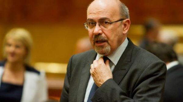 marko bela nu trebuie sa lasam ca aceasta echipa ponta sa se chinuiasca in continuare fara noi