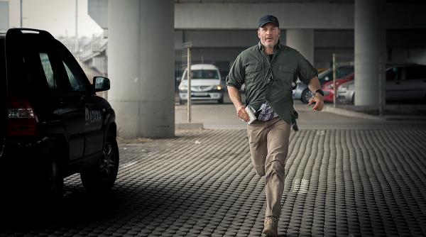 joel lambert manhunt interviu