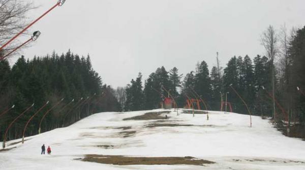 lipsa zapezii a adus un debut slab al anului turistic