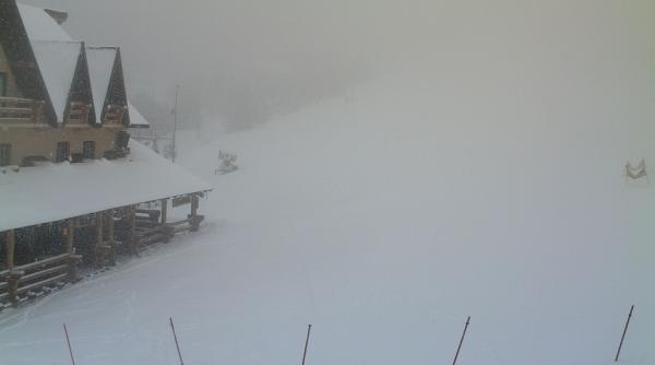 ninge la ranca drumarii au intervenit cu mai multe utilaje de deszapezire pe dn 67 c