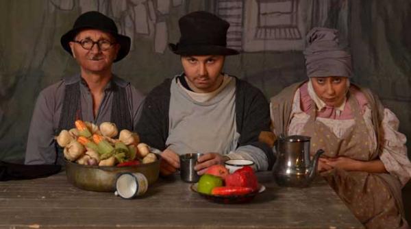 malaele tata fiu vineri la teatrul de pe lipscani in valea cu parfum de flori si zumzet de albine