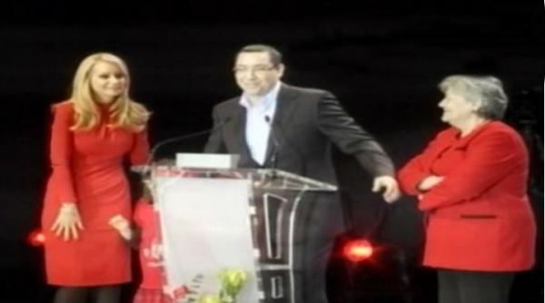 ponta cand te trezesti in fiecare zi langa o femeie ca daciana e simplu sa rezi ti atacurilor lui basescu si altor domni cu nume care se termina in escu