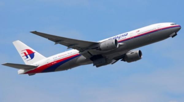 un boeing b777 cu 239 de persoane la bord a disparut de pe ecranele radarelor avionul s ar fi prabu it in mare