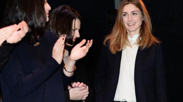 iubita presedintelui frantei luata la intrebari despre relatia cu hollande