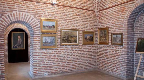 vernisaj la muzeul national cotroceni sunt expuse peste 80 de picturi romanesti