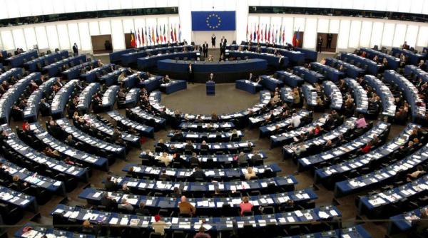 parlamentul european cere rusiei sa si retraga imediat fortele militare din ucraina