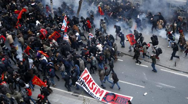 premierul turciei l a facut terorist pe adolescentul omorat de politie