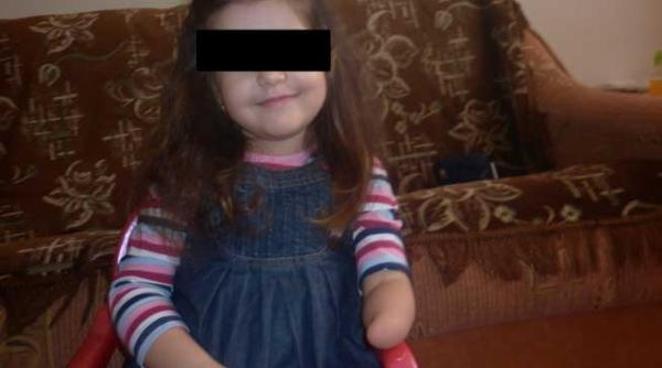 aripi frante lucia cristiana are nevoie de ajutor pentru a primi o manuta bionica