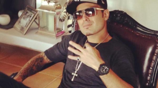 adi mutu rol principal intr un videoclip al rapperului snoop dogg