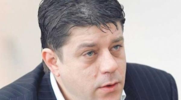 in loc sa fie demis adjunctul direc iei de asistenta sociala prahova a fost numit director