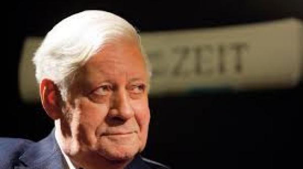 un fost cancelar german il aproba pe putin actiunile moscovei in crimeea sunt justificate